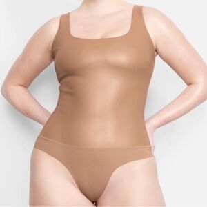 SKIMS Rare NWT “Sienna” Faux Leather Bodysuit – Square Neck Tank –🤎🔥✨